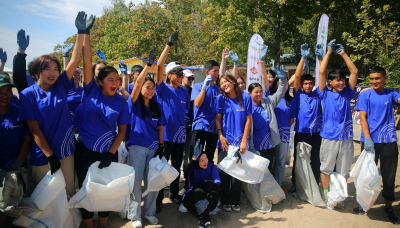 Bakai Bank employees took part in the cleanup of the Issyk-Kul Lake shore